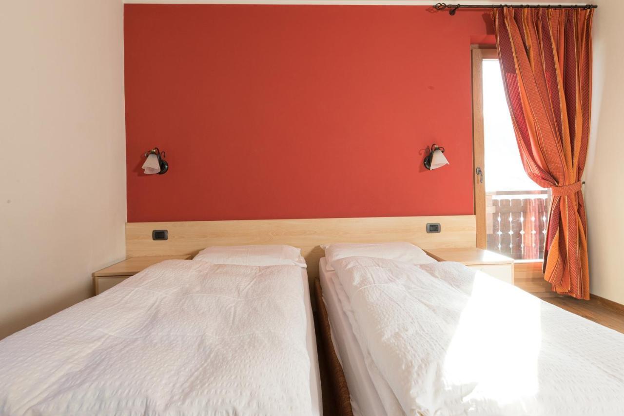 Chalet Kiara - Appartamenti Abar Livigno Exterior photo