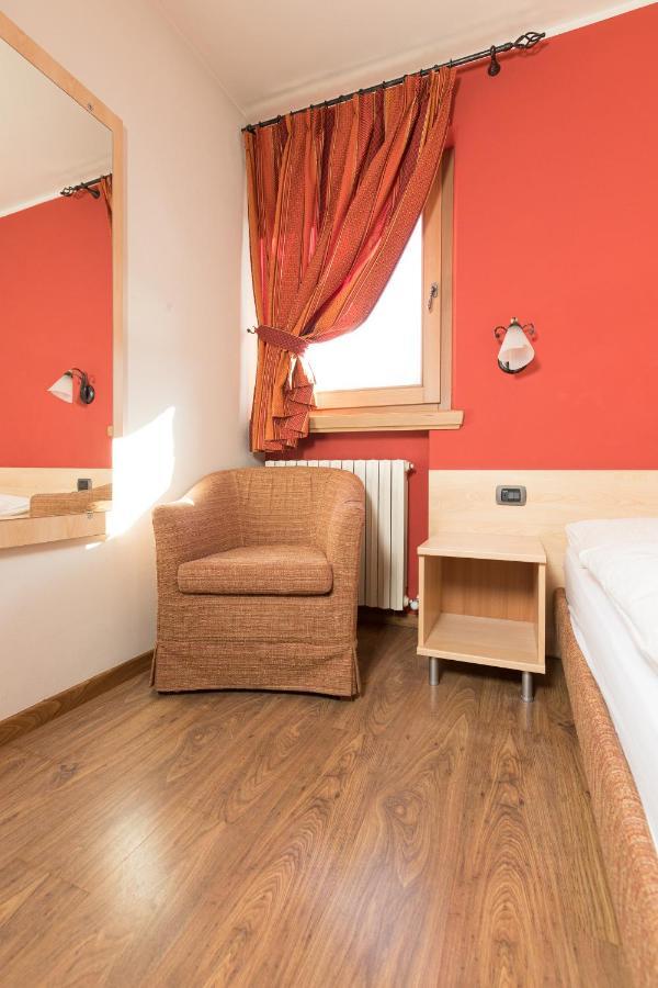 Chalet Kiara - Appartamenti Abar Livigno Exterior photo