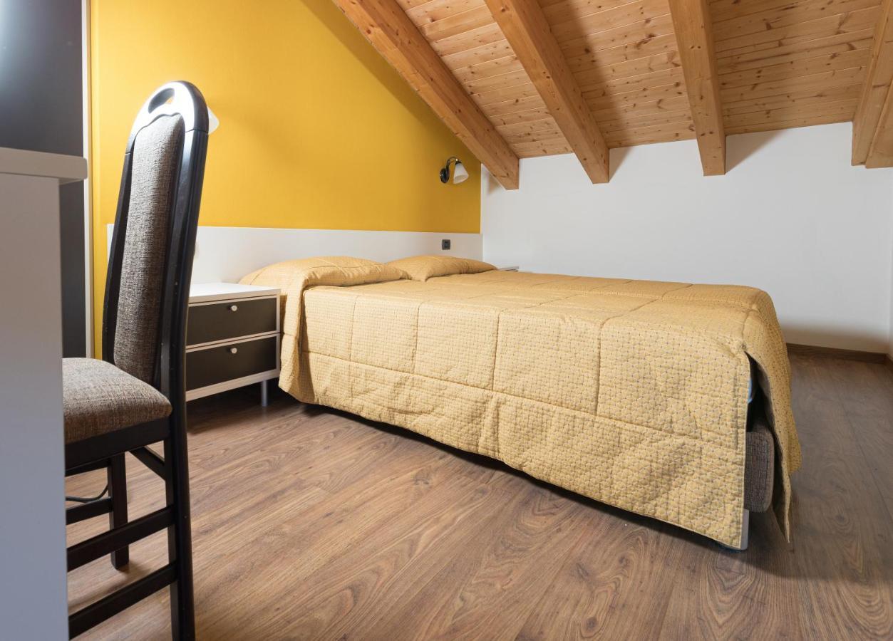 Chalet Kiara - Appartamenti Abar Livigno Exterior photo