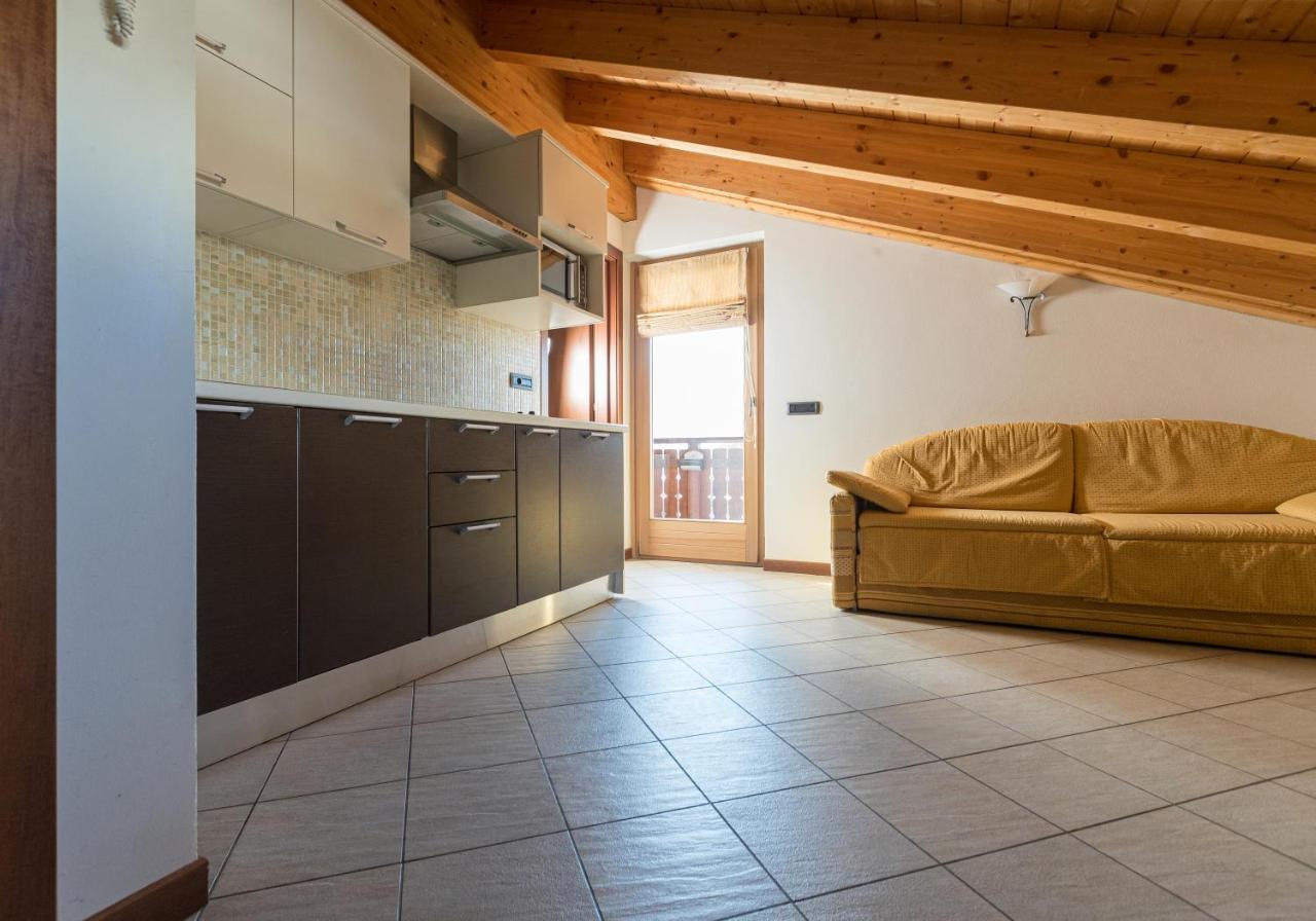 Chalet Kiara - Appartamenti Abar Livigno Exterior photo
