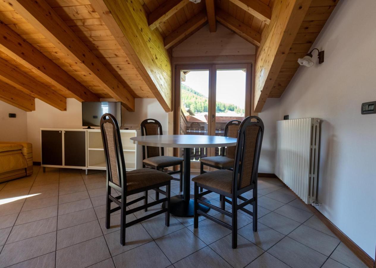 Chalet Kiara - Appartamenti Abar Livigno Exterior photo